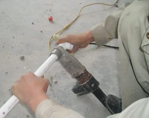 长岛漏水维修电话